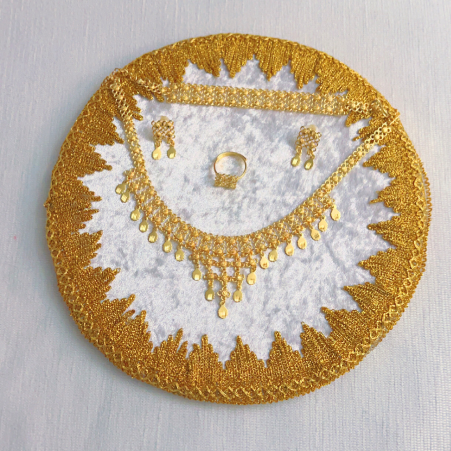 collier plaqué or